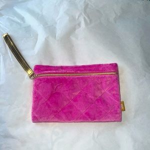 Ipsy Rose Pink Velvet Quilted Wristlet With Gold Strap And Zipper NWOT